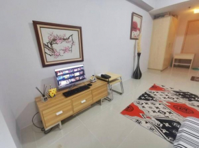 Cozy 2 Bedroom pool view unit at Grass Residences